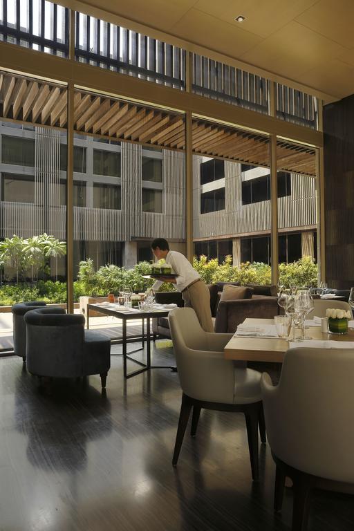 Roseate House New Delhi Nova Deli Exterior foto The restaurant